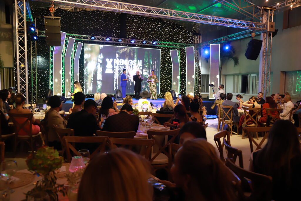 La Biblioteca Departamental y la Cámara de la Moda: una Gala de Talento y Elegancia en el Valle del Cauca